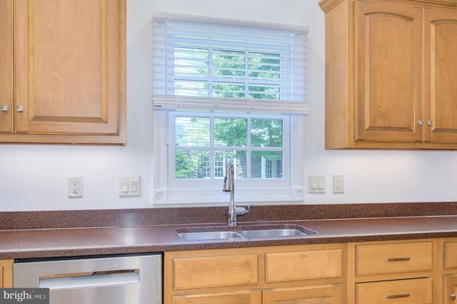 13025 HAWKINS CIR, Hagerstown, MD 21742