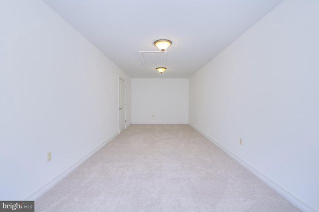 13025 HAWKINS CIR, Hagerstown, MD 21742