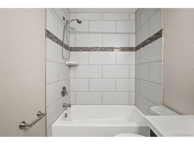 1752 W 40th Ave, Denver, CO 80211