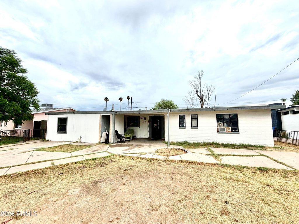 3248 E Holly Street, Phoenix, AZ 85008