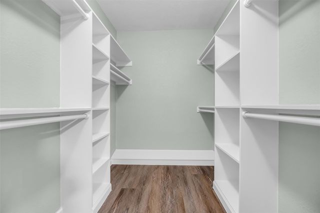 24614 Moorgate Lane, Houston, TX 77336