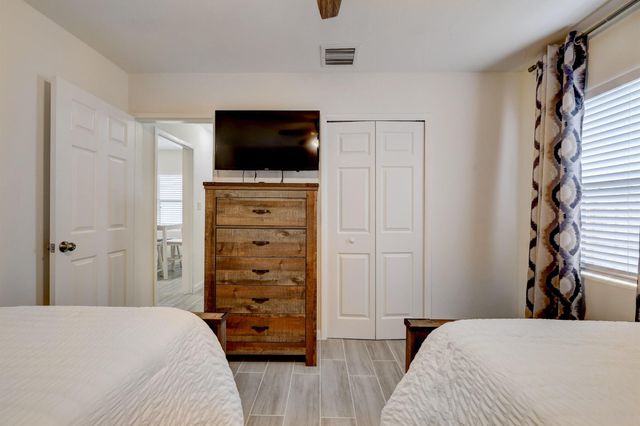 125 S 10th Street, Fort Pierce, FL 34950