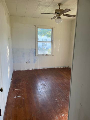 40 W 30th Street, San Angelo, TX 76903