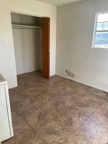 40 W 30th Street, San Angelo, TX 76903