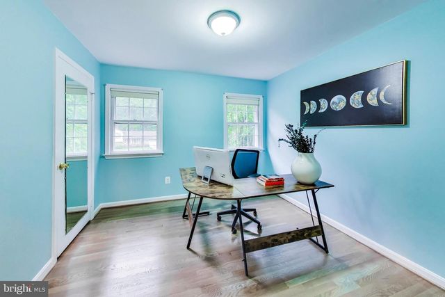 6820 COLBURN DR, Annandale, VA 22003