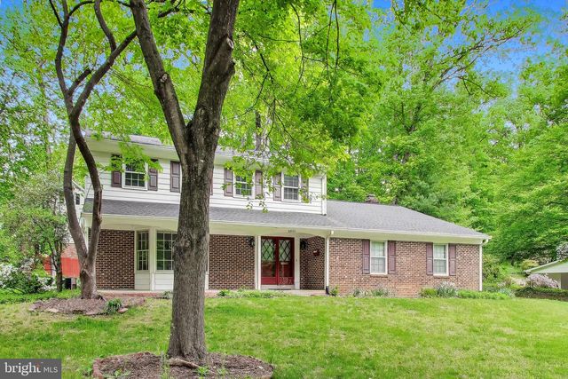 6820 COLBURN DR, Annandale, VA 22003