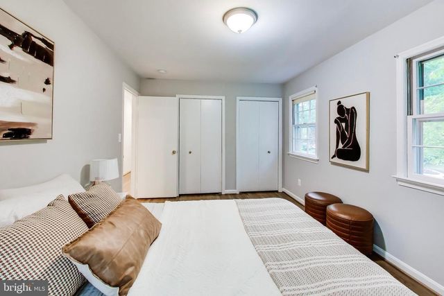 6820 COLBURN DR, Annandale, VA 22003