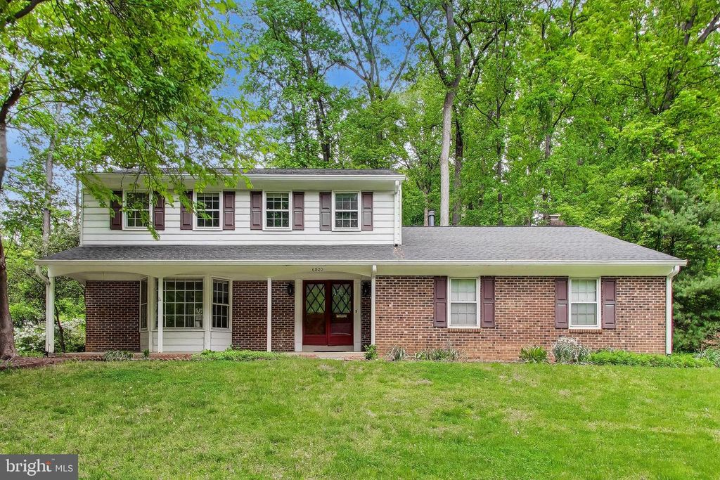 6820 COLBURN DR, Annandale, VA 22003