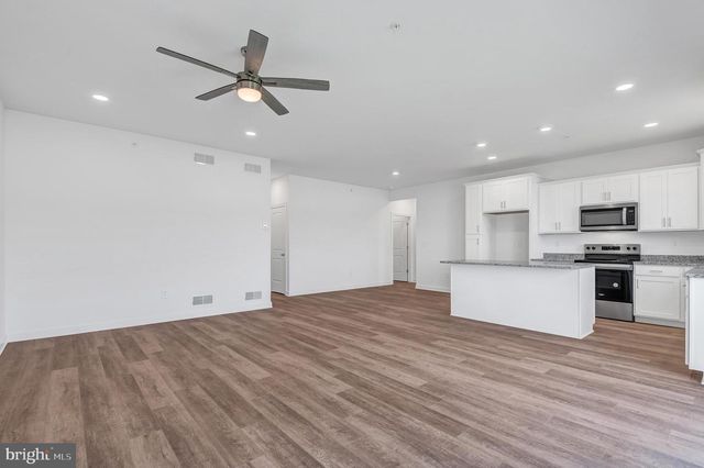 232 RIDGE VIEW LN, Hanover, PA 17331
