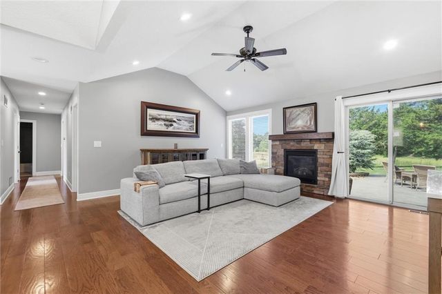 19505 W 110th Street, Olathe, KS 66061