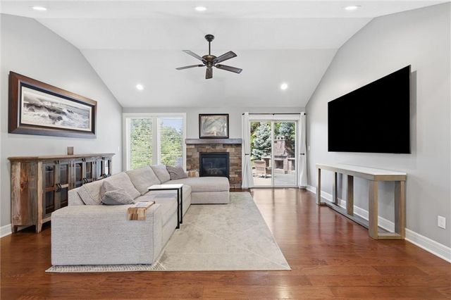 19505 W 110th Street, Olathe, KS 66061
