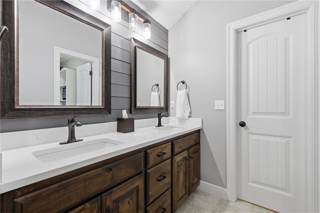 19505 W 110th Street, Olathe, KS 66061