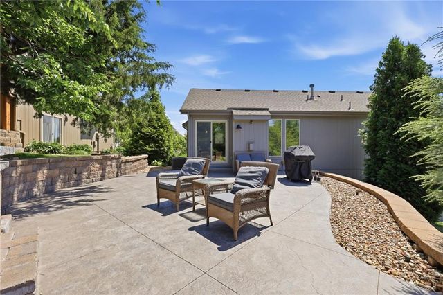 19505 W 110th Street, Olathe, KS 66061