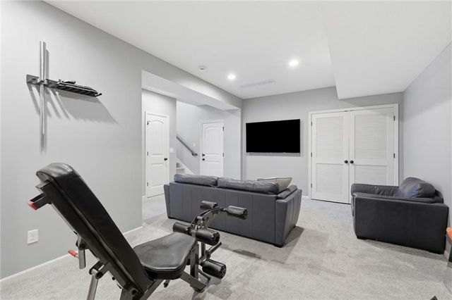 19505 W 110th Street, Olathe, KS 66061