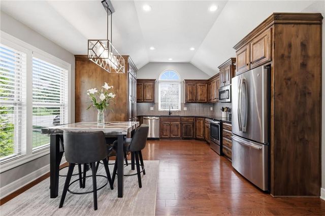 19505 W 110th Street, Olathe, KS 66061
