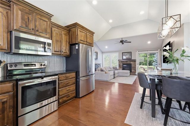 19505 W 110th Street, Olathe, KS 66061