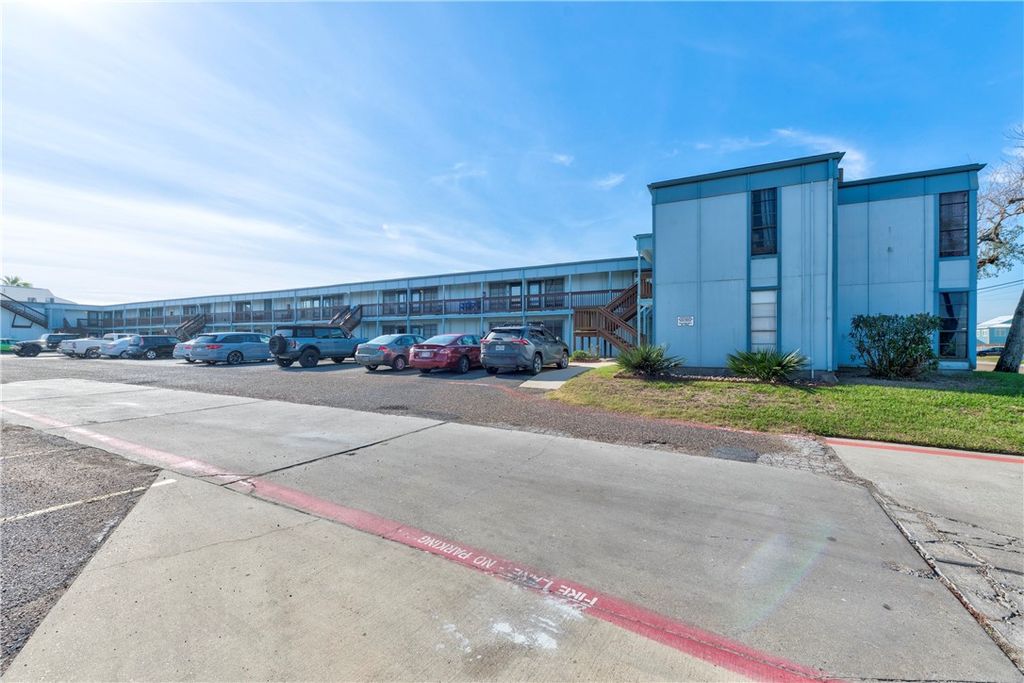 2025 S 11th St 24, Port Aransas, TX 78373 — photo 2
