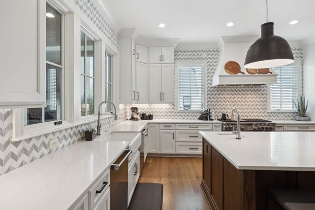 8531 Heirloom Blvd, College Grove, TN 37046