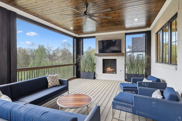 8531 Heirloom Blvd, College Grove, TN 37046