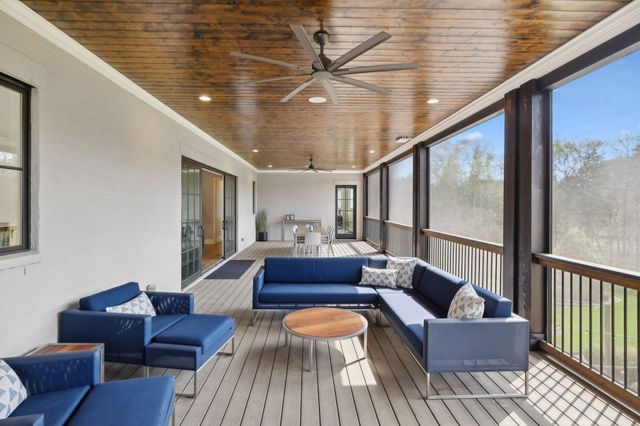 8531 Heirloom Blvd, College Grove, TN 37046