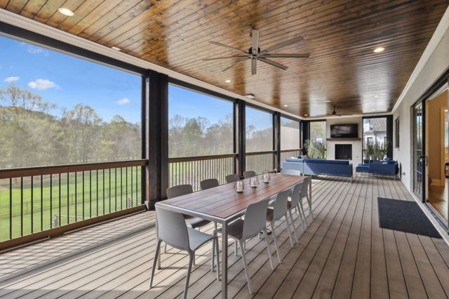 8531 Heirloom Blvd, College Grove, TN 37046