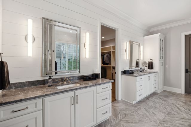 8531 Heirloom Blvd, College Grove, TN 37046