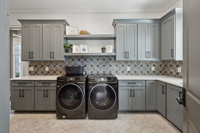 8531 Heirloom Blvd, College Grove, TN 37046