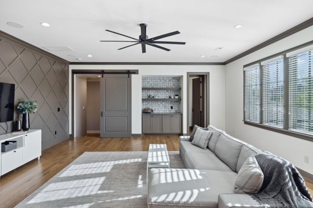 8531 Heirloom Blvd, College Grove, TN 37046