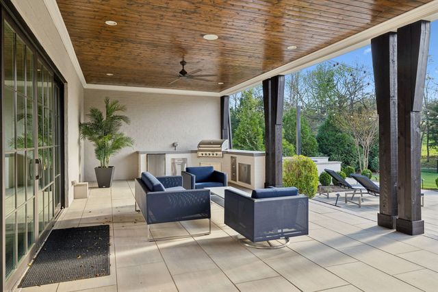 8531 Heirloom Blvd, College Grove, TN 37046