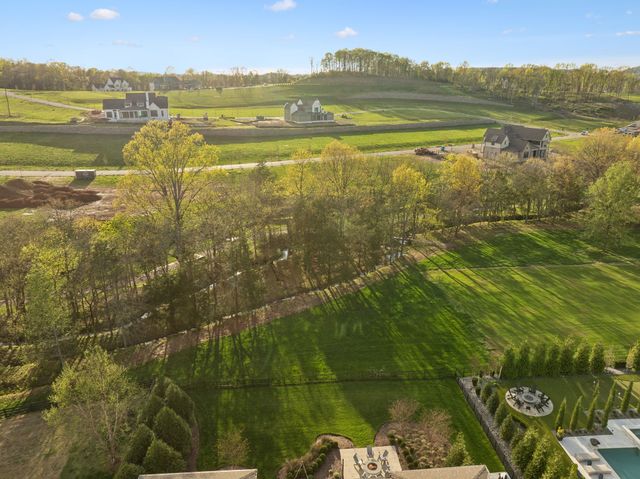 8531 Heirloom Blvd, College Grove, TN 37046