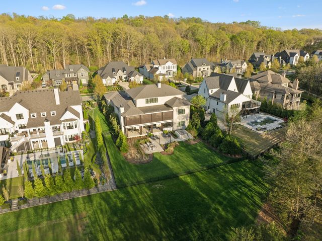 8531 Heirloom Blvd, College Grove, TN 37046