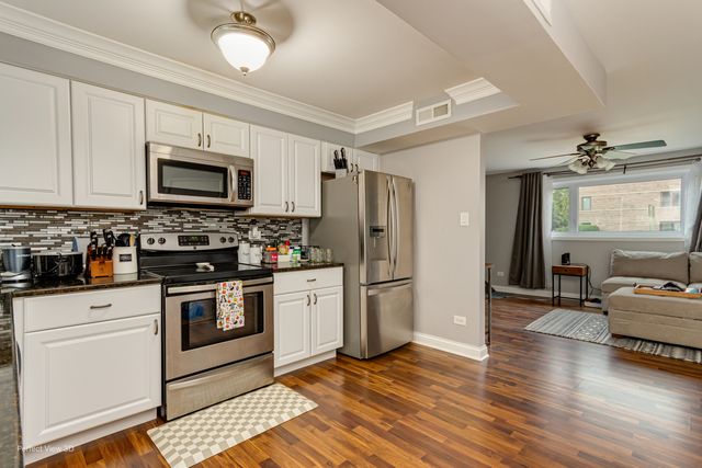 6806 Lode Drive 1B, Worth, IL 60482