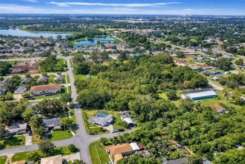 Image 5 of property listing at 110 PRINCE STREET, Orlando, FL 32809
