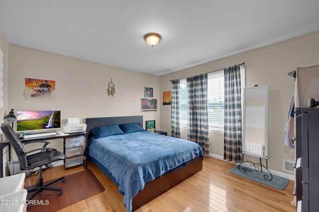 40 Wood Street, Keansburg, NJ 07734