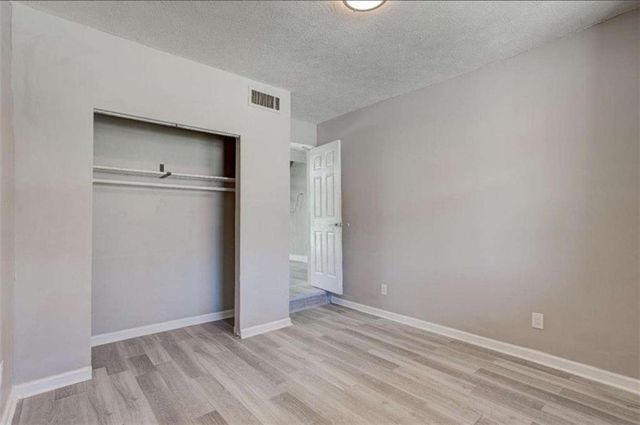 6580 Bellburn Road, South Fulton, GA 30349