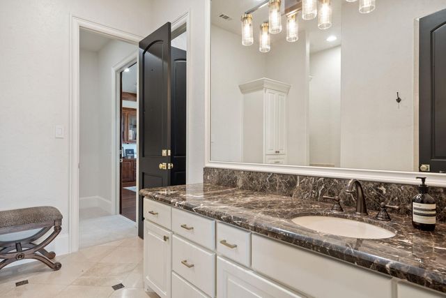 1216 Travis Bluff WAY, Spicewood, TX 78669