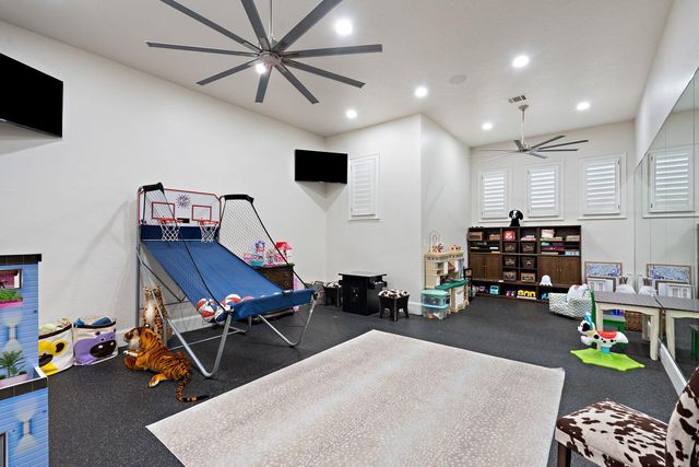 1216 Travis Bluff WAY, Spicewood, TX 78669