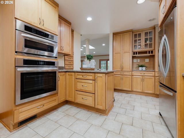 4510 Sw 60TH Pl, Portland, OR 97221