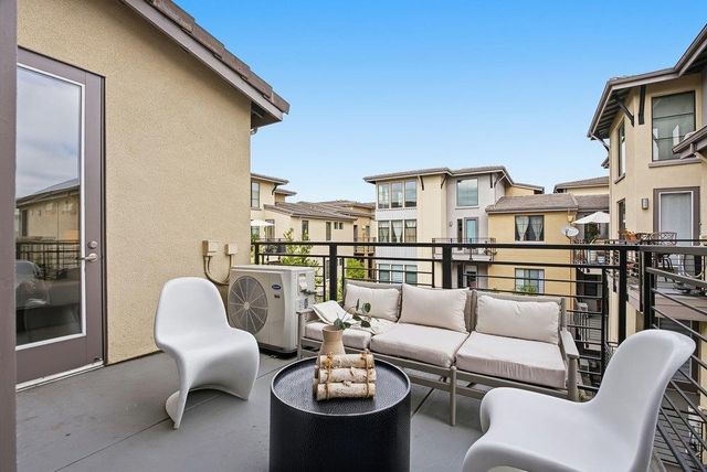 800 N 8th Street 314, San Jose, CA 95112