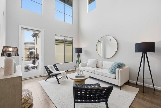 800 N 8th Street 314, San Jose, CA 95112