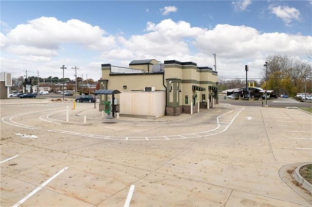 501 N Belt Highway, St Joseph, MO 64506