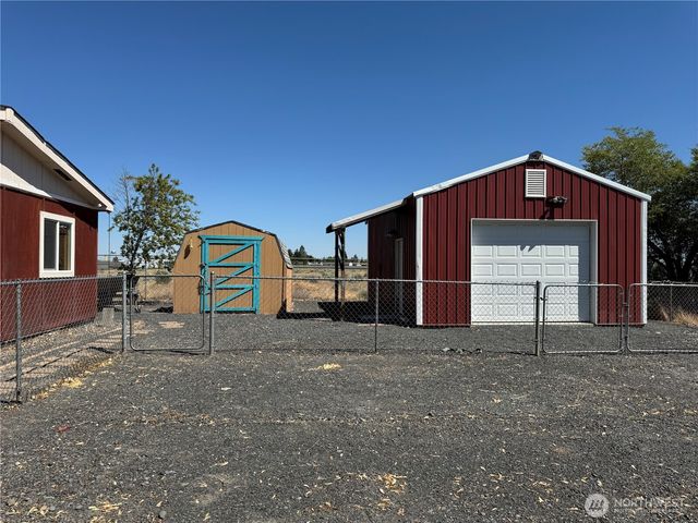 8654 Broad Street NE, Moses Lake, WA 98837