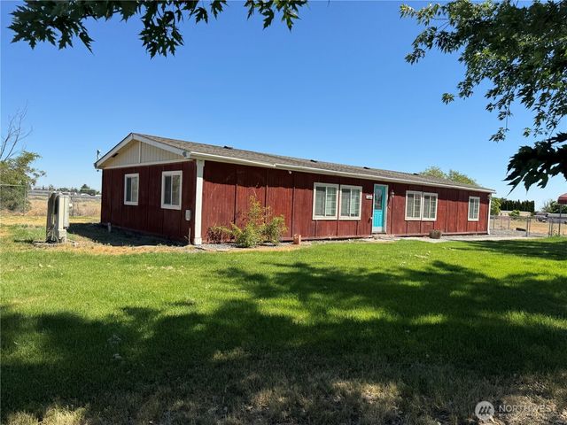 8654 Broad Street NE, Moses Lake, WA 98837