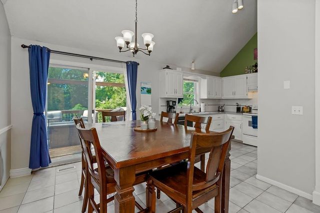 7328 N Corrington Avenue, Kansas City, MO 64119