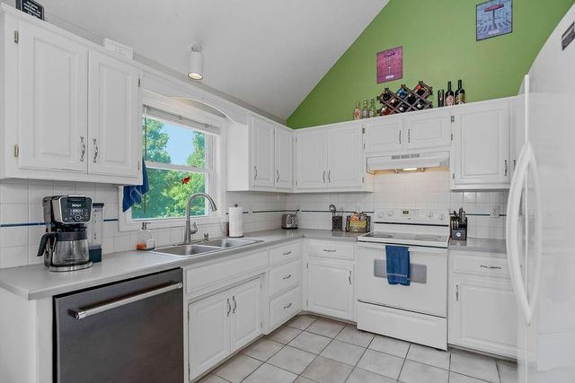 7328 N Corrington Avenue, Kansas City, MO 64119