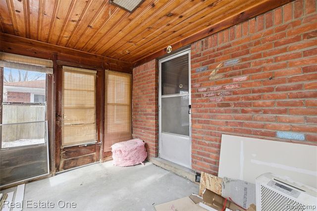 12835 Oak Park Boulevard, Oak Park, MI 48237