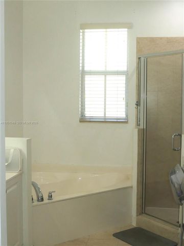 4760 Mimosa Pl 1001, Coconut Creek, FL 33073