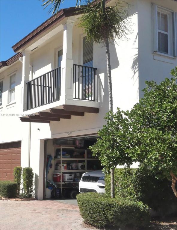 4760 Mimosa Pl 1001, Coconut Creek, FL 33073