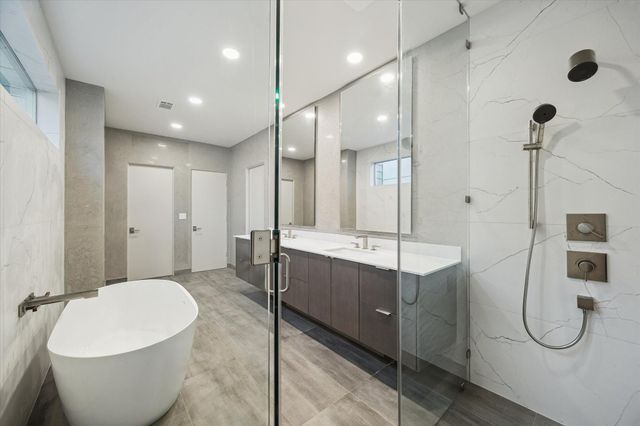 2129 Quenby Street, Houston, TX 77005