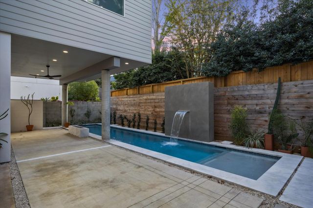 2129 Quenby Street, Houston, TX 77005